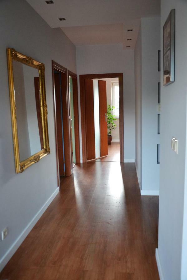 Tarnow Dom / Apartament W Centrum Buitenkant foto