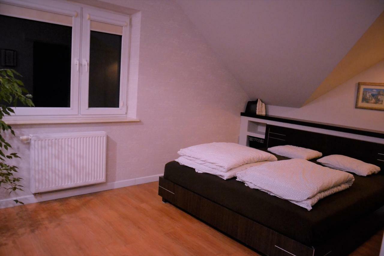 Tarnow Dom / Apartament W Centrum Buitenkant foto